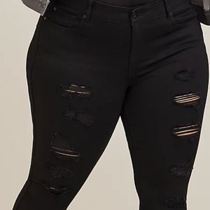 BOMBSHELL SKINNY PREMIUM STRETCH HIGH-RISE JEAN